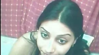 नाजुक सुन्दर केटी दुई मान्छे संग सेक्स छ