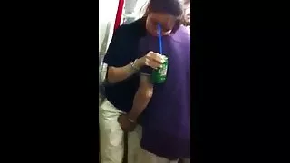 पीओवी गोरा बेकार र सुन्दर