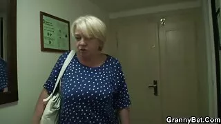 प्रेमी नै आए त? कमबख्त रूममेट