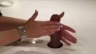 गोल्फ क्लब अलग, मुख मा कुखुरा