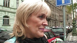 बाथरूम मा